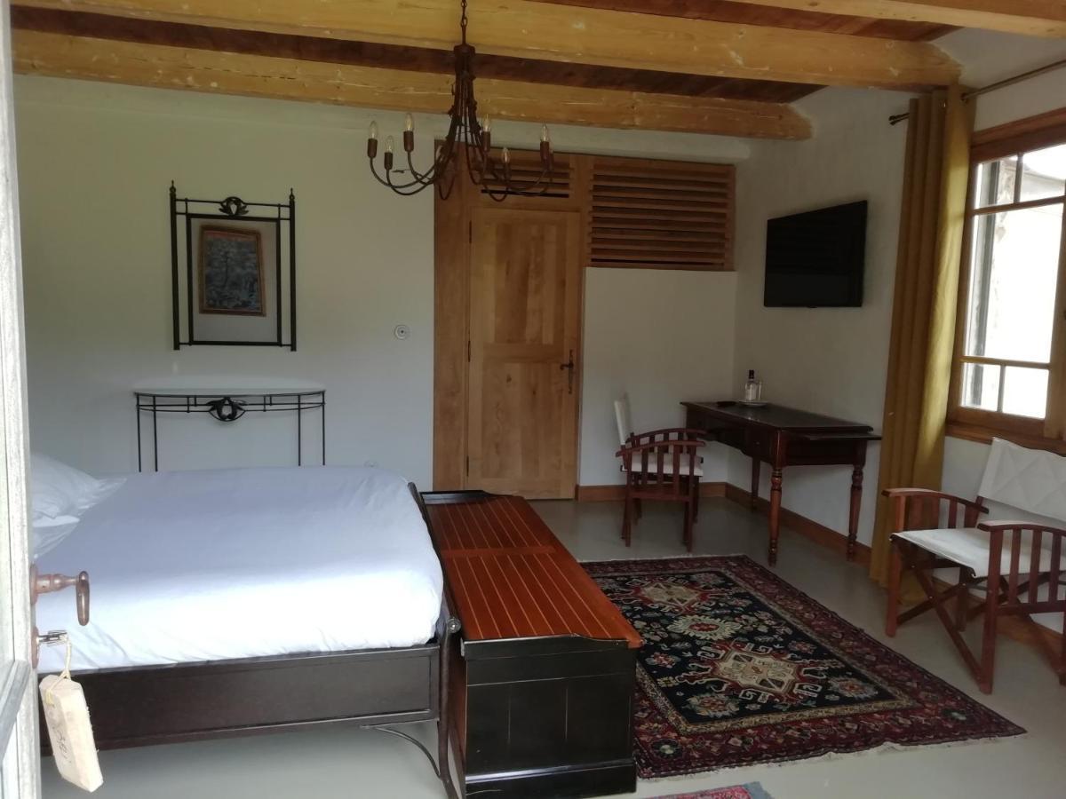 B&B, Chambres Dordogne, Clos De Saint-Maime Vergt Kültér fotó